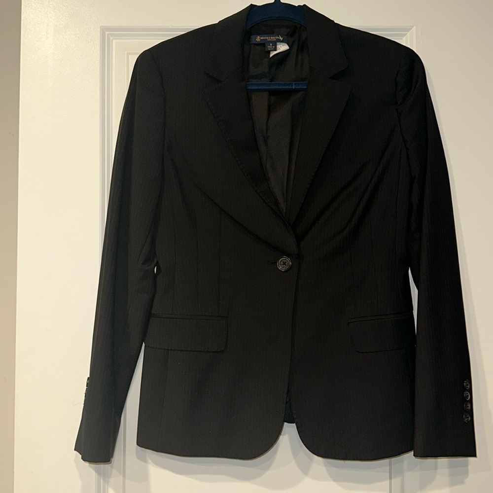LOWEST OFFER: Brooks Brothers Suit Size 8 Jacket Size 12 Skirt $40 Women’s